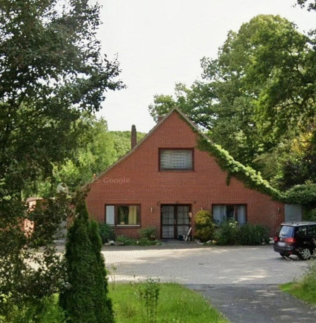 Prodej domu 230 m², pozemek 3.200 m², Hude (Oldenburg), Dolní Sasko Prodej domu 230 m², pozemek 3.200 m², Hude (Oldenburg), Dolní Sasko