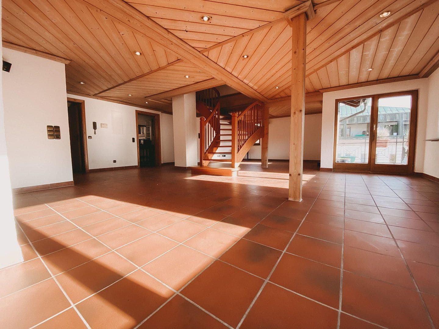 Pronájem bytu 4+1 142 m², Bad Liebenzell, Bádensko-Württembersko Pronájem bytu 4+1 142 m², Bad Liebenzell, Bádensko-Württembersko