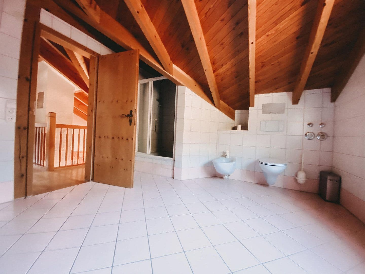 Pronájem bytu 4+1 142 m², Bad Liebenzell, Bádensko-Württembersko Pronájem bytu 4+1 142 m², Bad Liebenzell, Bádensko-Württembersko
