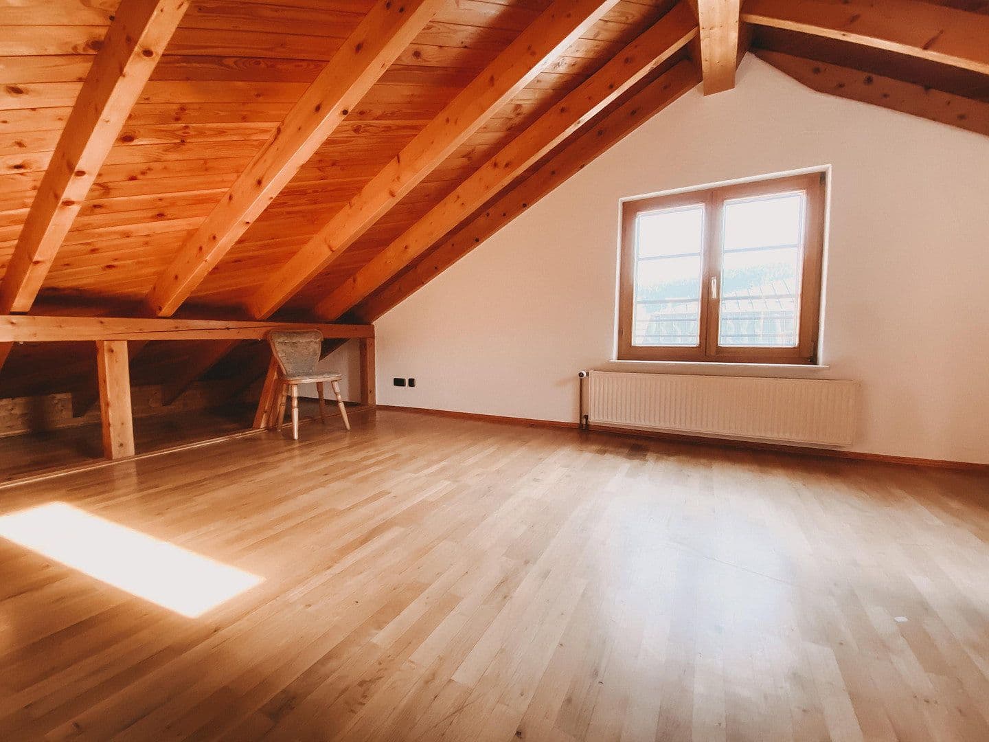 Pronájem bytu 4+1 142 m², Bad Liebenzell, Bádensko-Württembersko Pronájem bytu 4+1 142 m², Bad Liebenzell, Bádensko-Württembersko