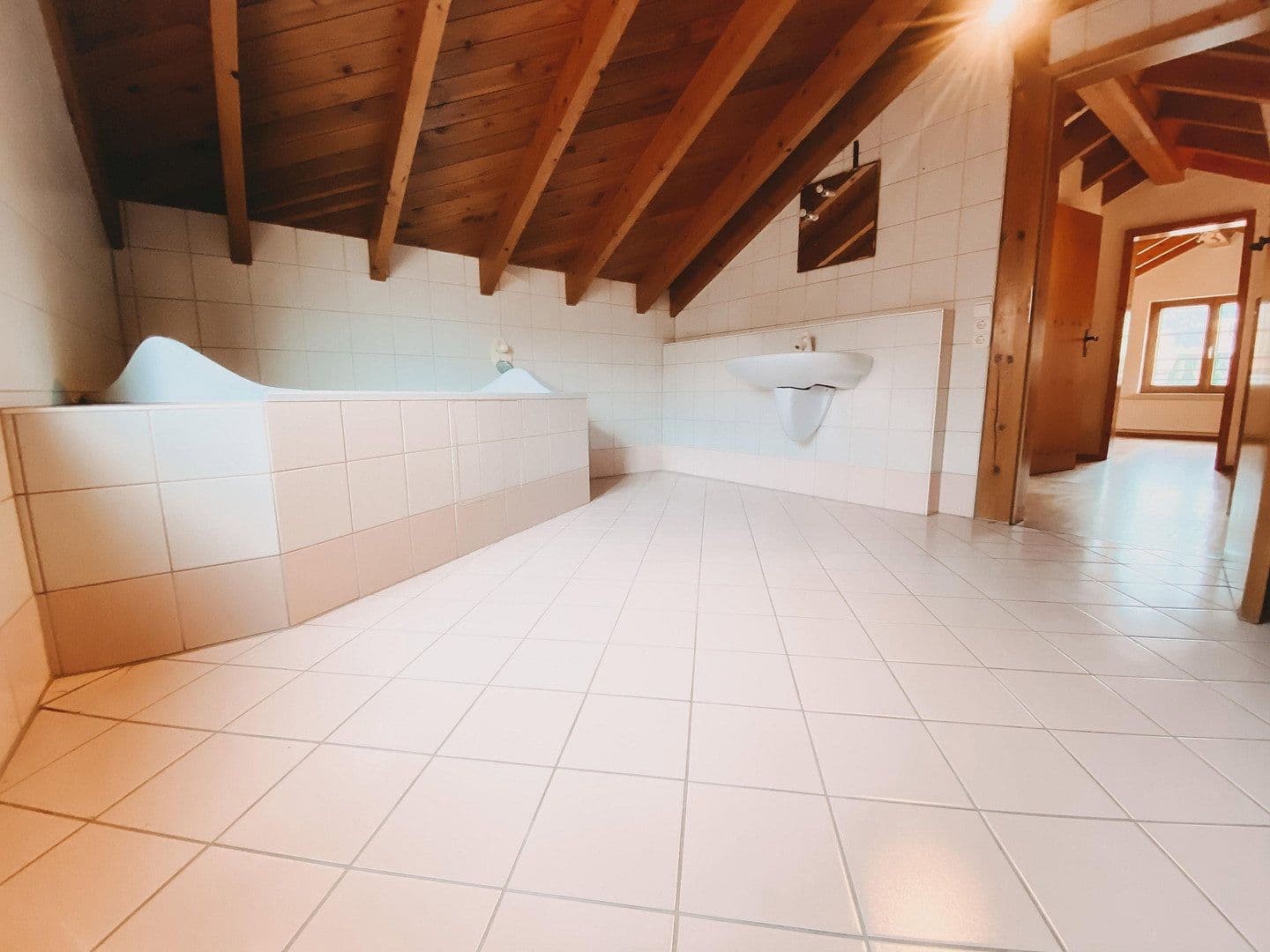 Pronájem bytu 4+1 142 m², Bad Liebenzell, Bádensko-Württembersko Pronájem bytu 4+1 142 m², Bad Liebenzell, Bádensko-Württembersko