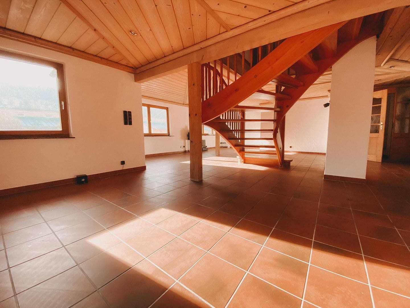 Pronájem bytu 4+1 142 m², Bad Liebenzell, Bádensko-Württembersko Pronájem bytu 4+1 142 m², Bad Liebenzell, Bádensko-Württembersko