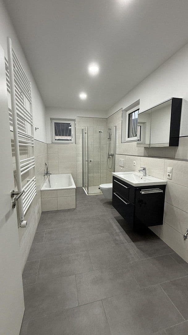 Pronájem bytu 5+1 117 m², Andernach, Porýní-Falc Pronájem bytu 5+1 117 m², Andernach, Porýní-Falc