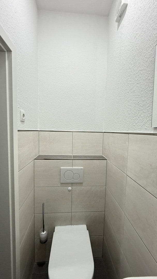 Pronájem bytu 5+1 117 m², Andernach, Porýní-Falc Pronájem bytu 5+1 117 m², Andernach, Porýní-Falc