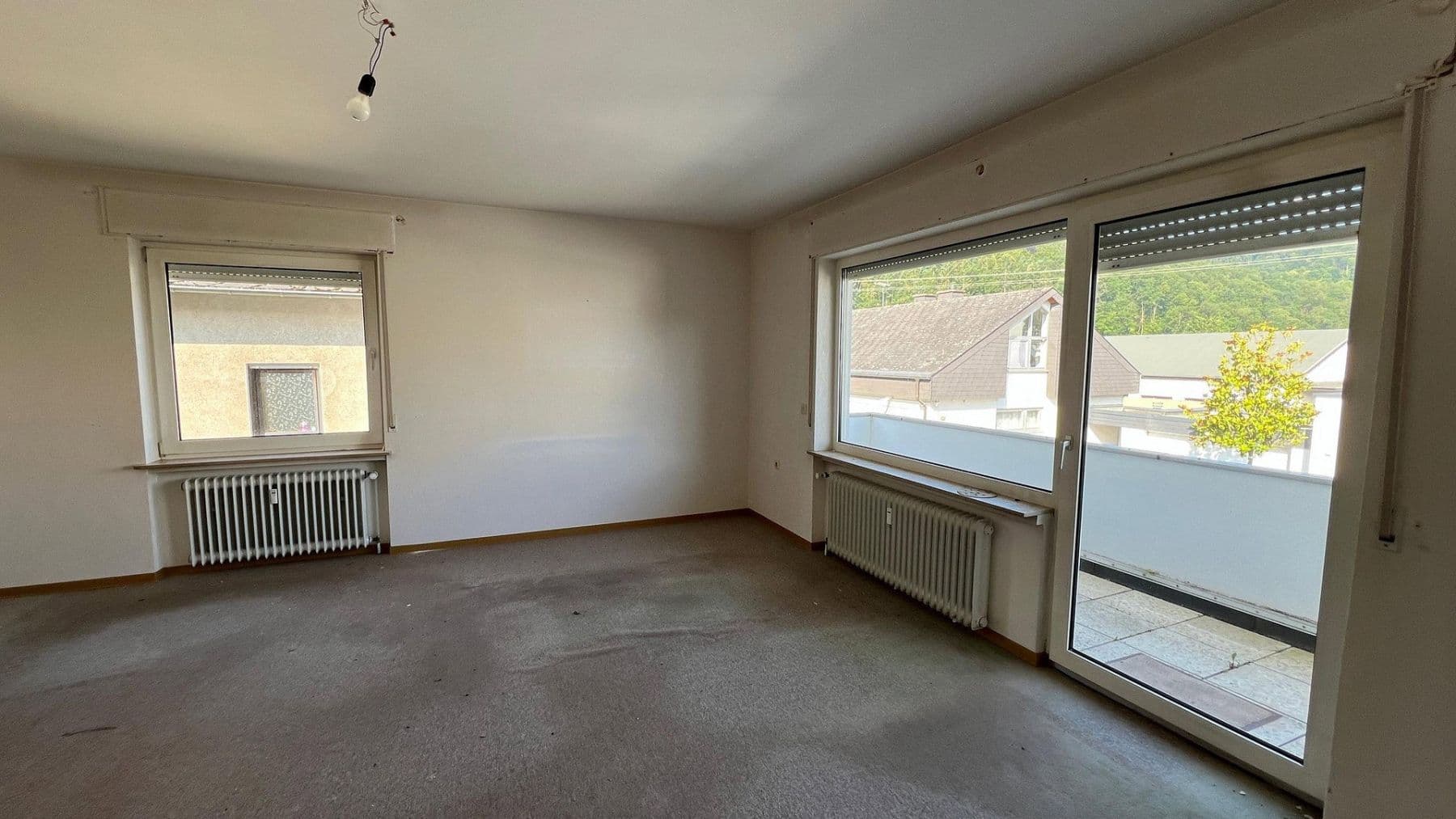 Pronájem bytu 3+1 102 m², Andernach, Porýní-Falc Pronájem bytu 3+1 102 m², Andernach, Porýní-Falc