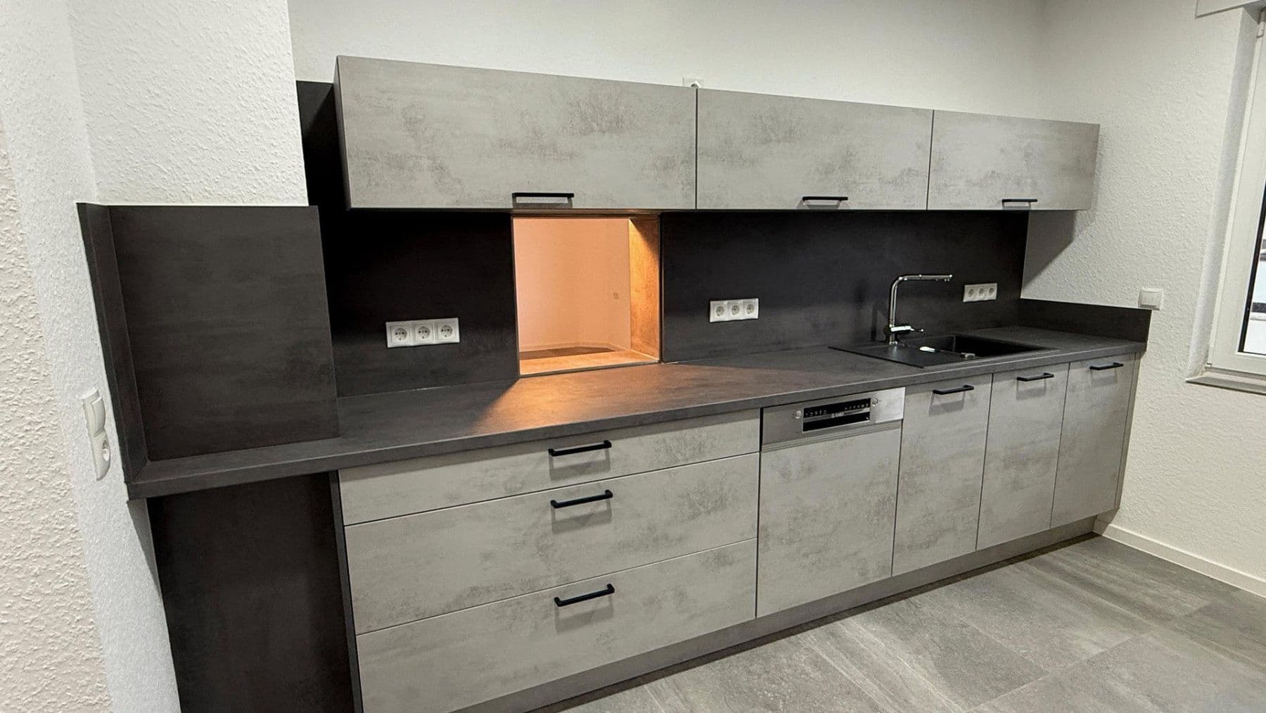 Pronájem bytu 3+1 102 m², Andernach, Porýní-Falc Pronájem bytu 3+1 102 m², Andernach, Porýní-Falc