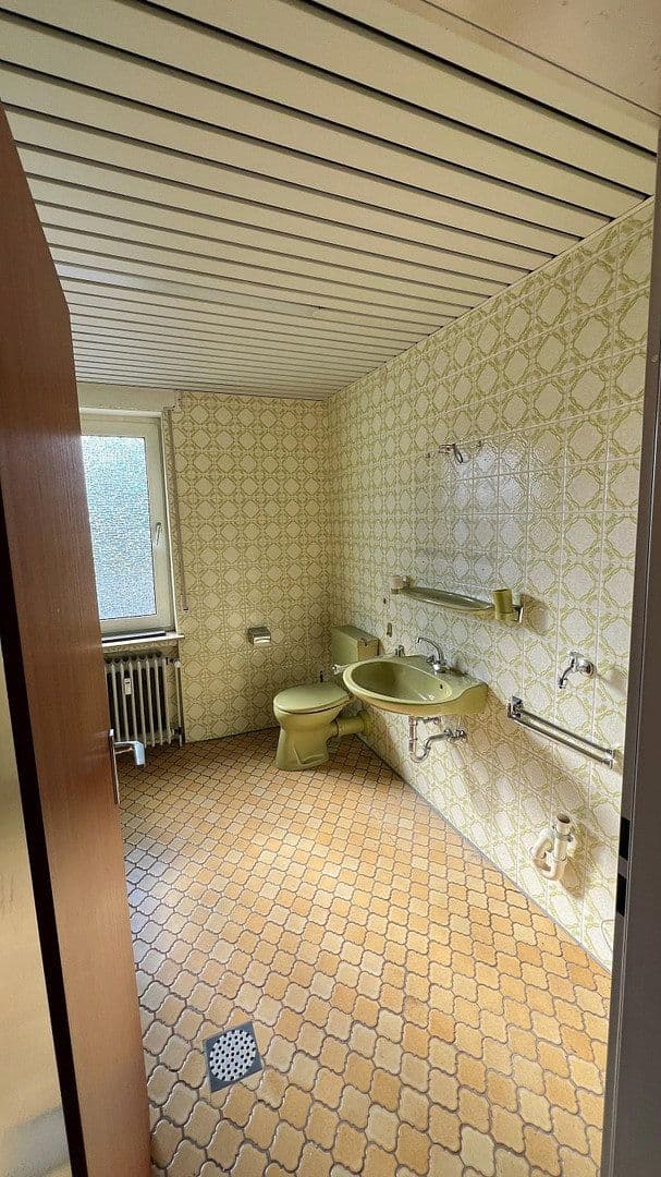 Pronájem bytu 3+1 102 m², Andernach, Porýní-Falc Pronájem bytu 3+1 102 m², Andernach, Porýní-Falc