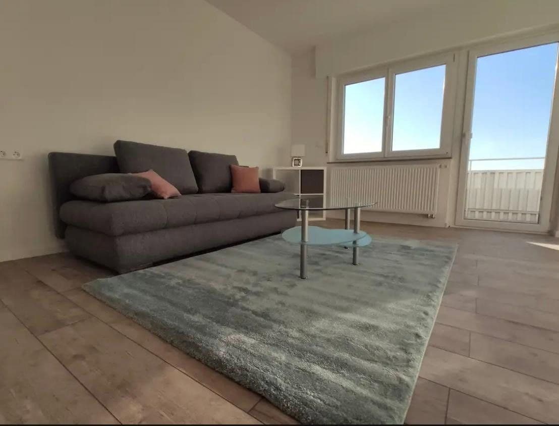 Pronájem bytu 1+1 32 m², Deidesheimer Straße 15, Stuttgart Weilimdorf, Bádensko-Württembersko Pronájem bytu 1+1 32 m², Deidesheimer Straße 15, Stuttgart Weilimdorf, Bádensko-Württembersko