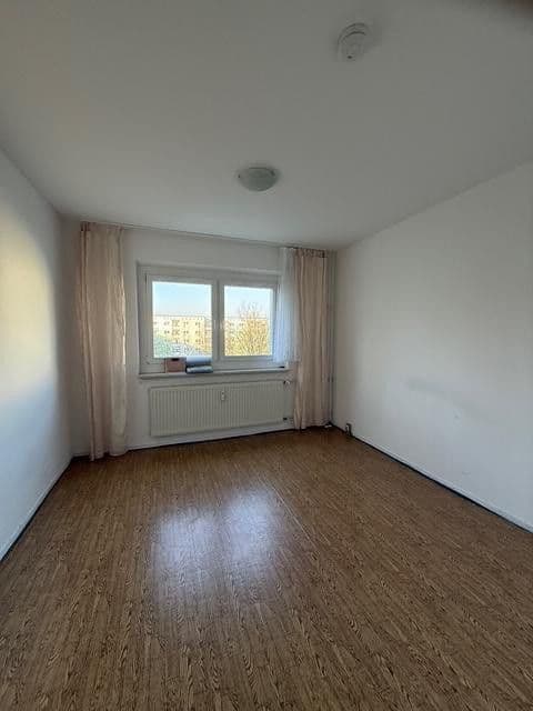 Prodej bytu 3+1 60 m², Grevesmühlener Str 27, Berlin, Berlín Prodej bytu 3+1 60 m², Grevesmühlener Str 27, Berlin, Berlín