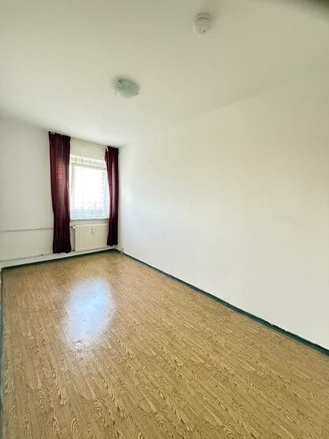 Prodej bytu 3+1 60 m², Grevesmühlener Str 27, Berlin, Berlín Prodej bytu 3+1 60 m², Grevesmühlener Str 27, Berlin, Berlín
