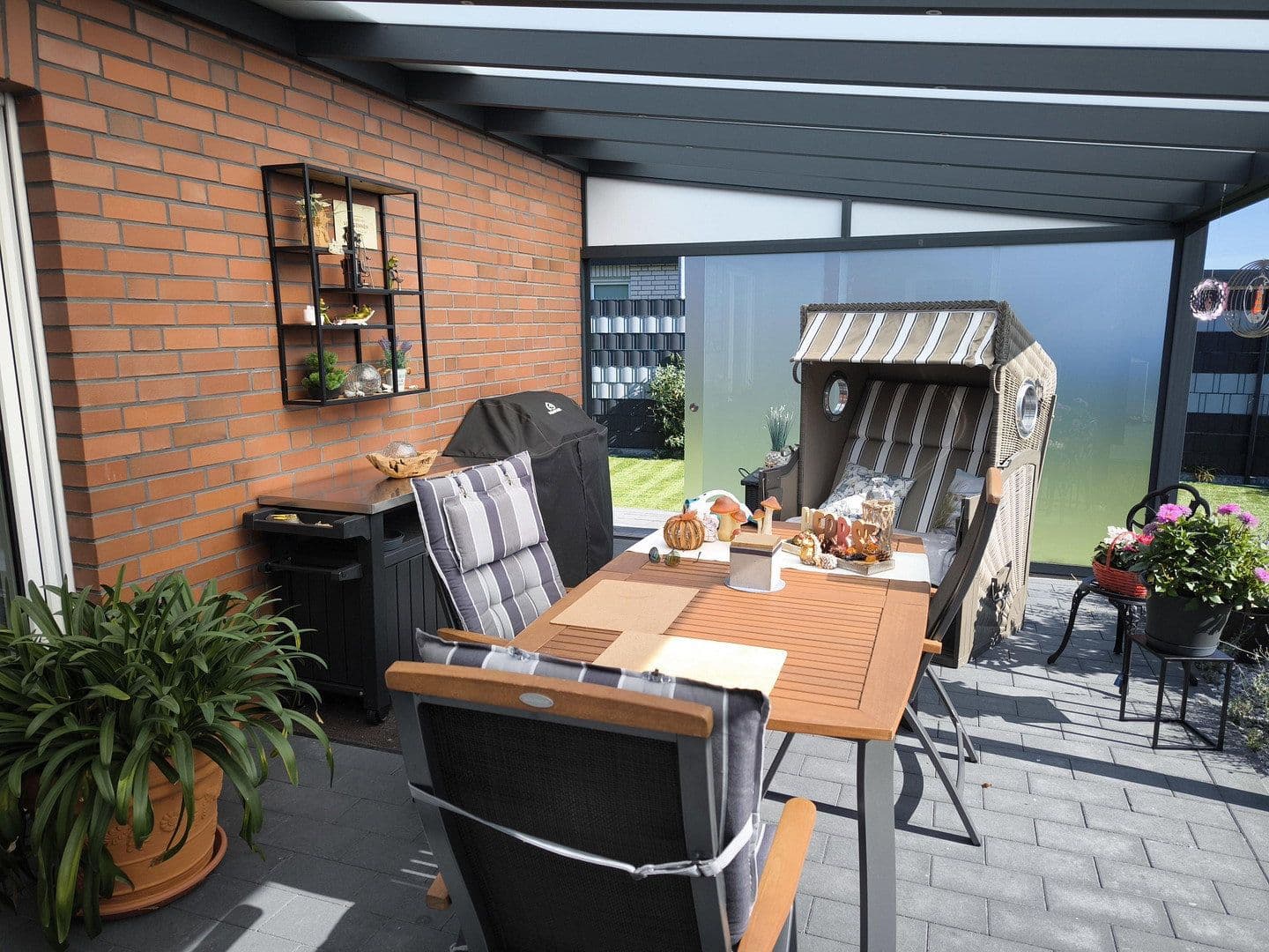 Prodej domu 166 m², pozemek 650 m², Lathen, Dolní Sasko Prodej domu 166 m², pozemek 650 m², Lathen, Dolní Sasko