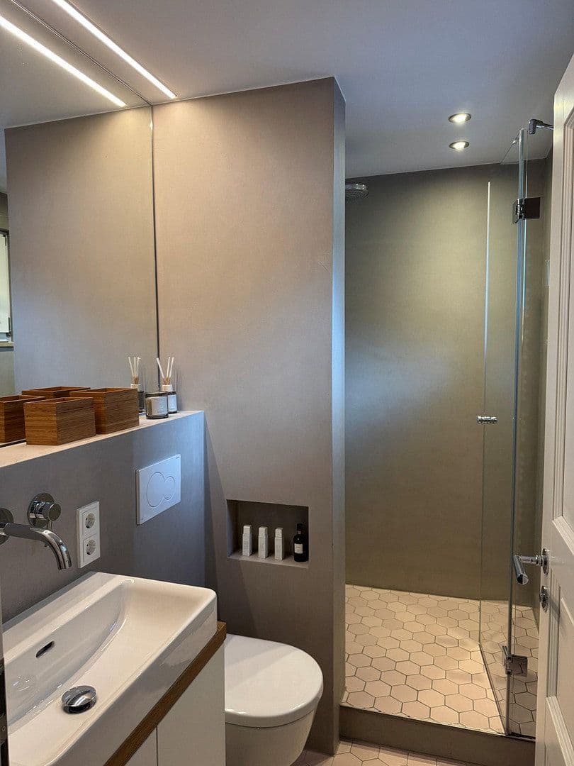 Prodej domu 138 m², pozemek 350 m², Jägerstraße 15, Bad Wiessee, Bavorsko Prodej domu 138 m², pozemek 350 m², Jägerstraße 15, Bad Wiessee, Bavorsko