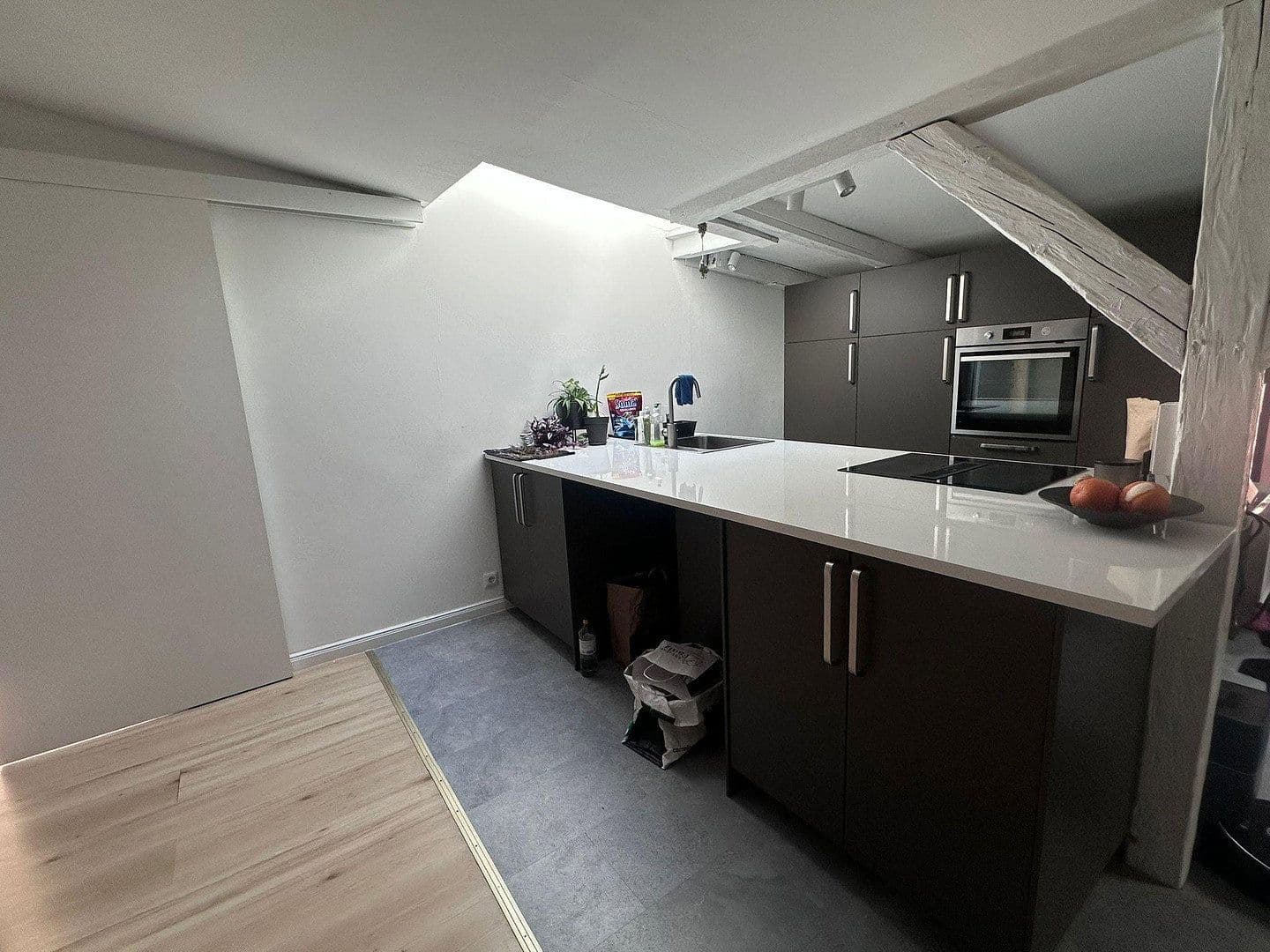 Pronájem bytu 3+kk 130 m², Schlutuper Kirchstraße 3, LÜBECK, Šlesvicko-Holštýnsko Pronájem bytu 3+kk 130 m², Schlutuper Kirchstraße 3, LÜBECK, Šlesvicko-Holštýnsko