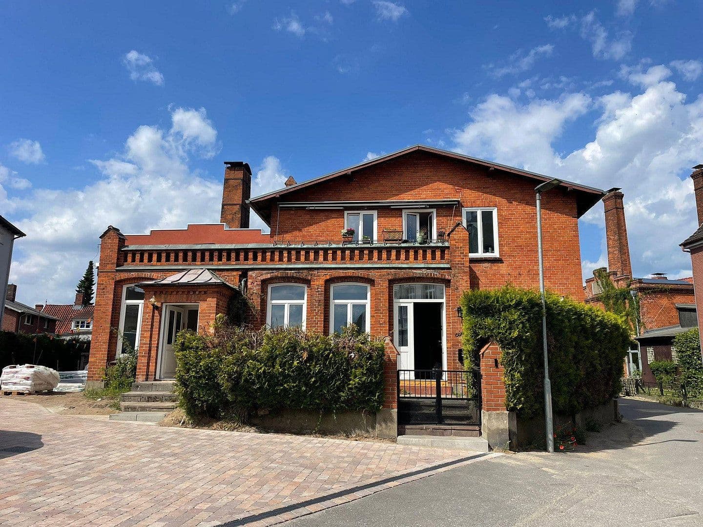 Pronájem bytu 3+kk 130 m², Schlutuper Kirchstraße 3, LÜBECK, Šlesvicko-Holštýnsko Pronájem bytu 3+kk 130 m², Schlutuper Kirchstraße 3, LÜBECK, Šlesvicko-Holštýnsko