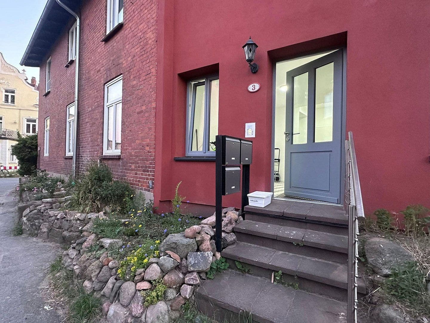 Pronájem bytu 3+kk 130 m², Schlutuper Kirchstraße 3, LÜBECK, Šlesvicko-Holštýnsko Pronájem bytu 3+kk 130 m², Schlutuper Kirchstraße 3, LÜBECK, Šlesvicko-Holštýnsko