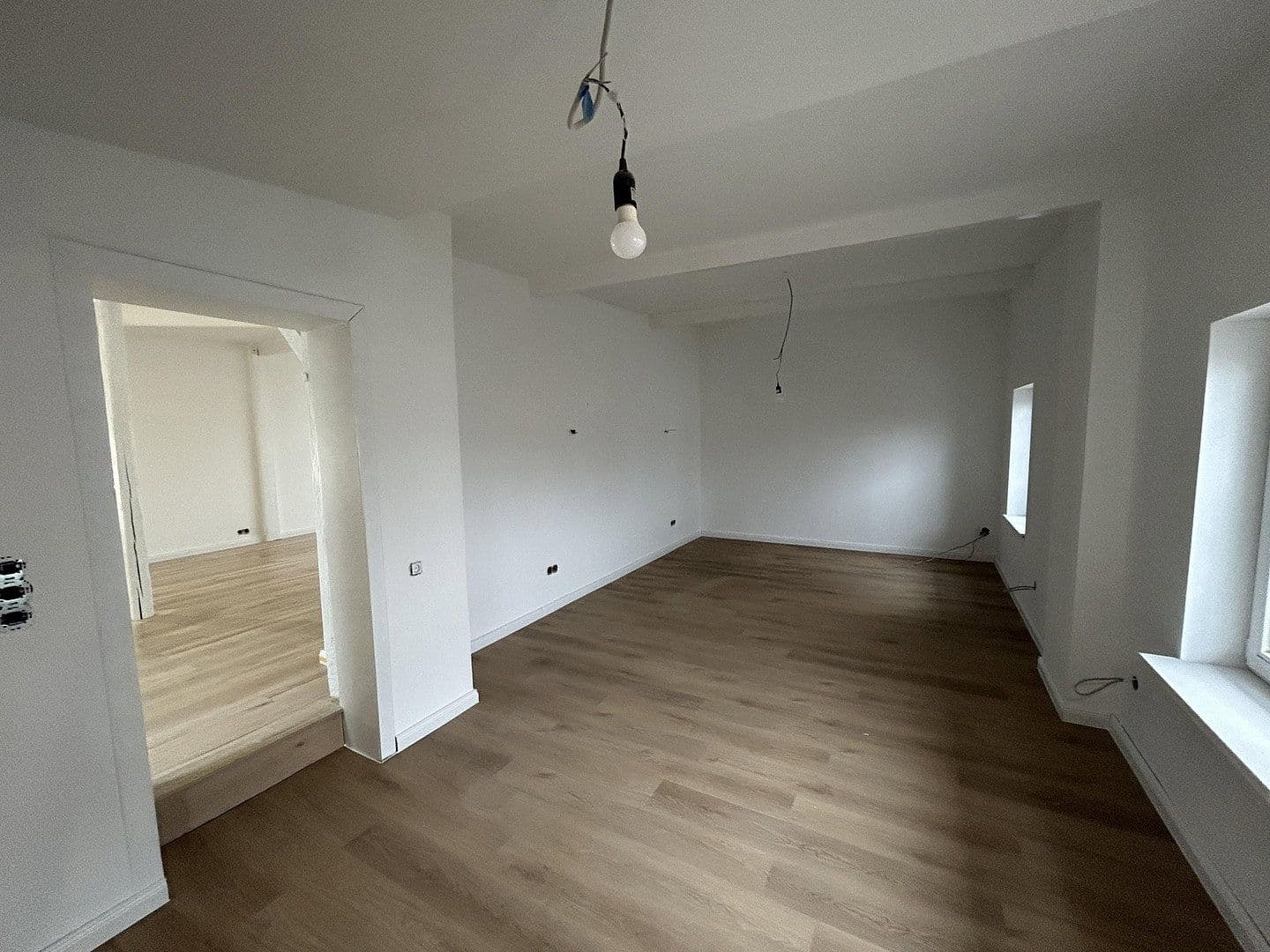 Pronájem bytu 3+kk 130 m², Schlutuper Kirchstraße 3, LÜBECK, Šlesvicko-Holštýnsko Pronájem bytu 3+kk 130 m², Schlutuper Kirchstraße 3, LÜBECK, Šlesvicko-Holštýnsko