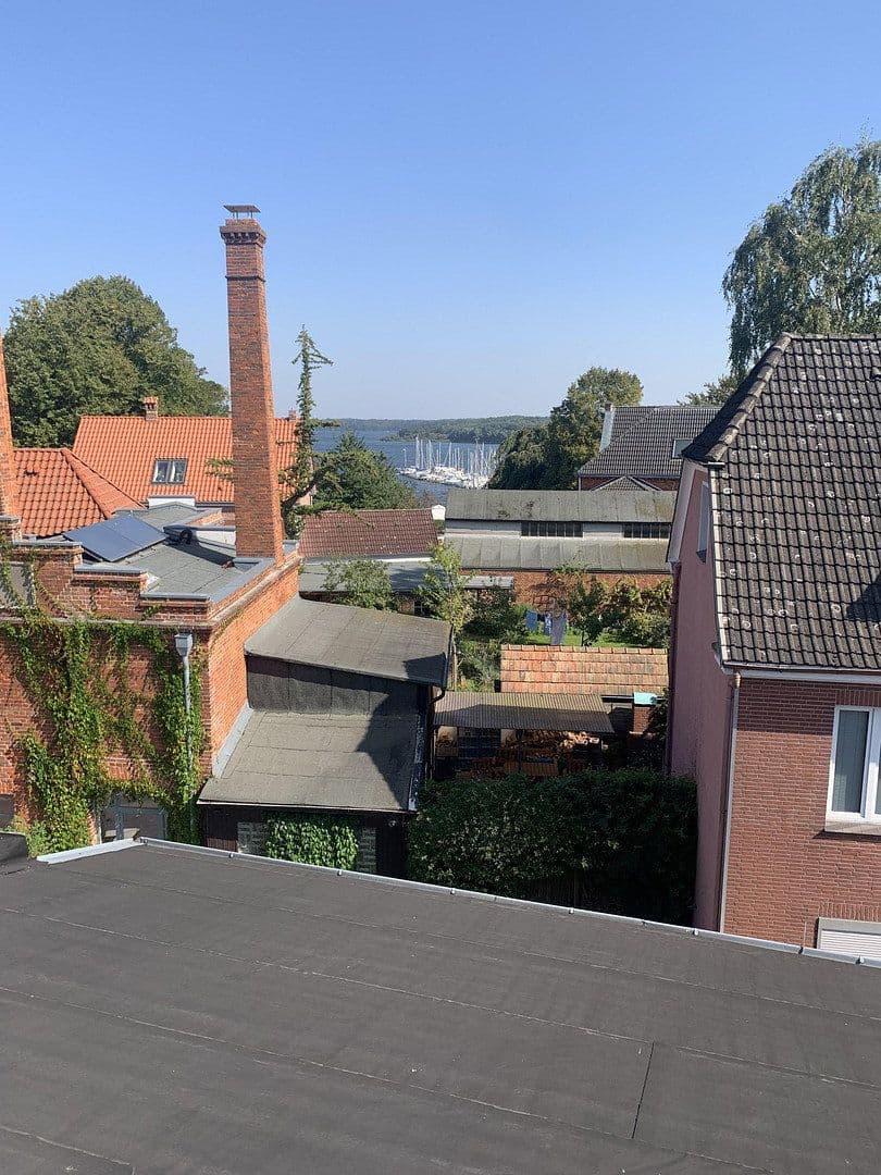 Pronájem bytu 3+kk 130 m², Schlutuper Kirchstraße 3, LÜBECK, Šlesvicko-Holštýnsko Pronájem bytu 3+kk 130 m², Schlutuper Kirchstraße 3, LÜBECK, Šlesvicko-Holštýnsko