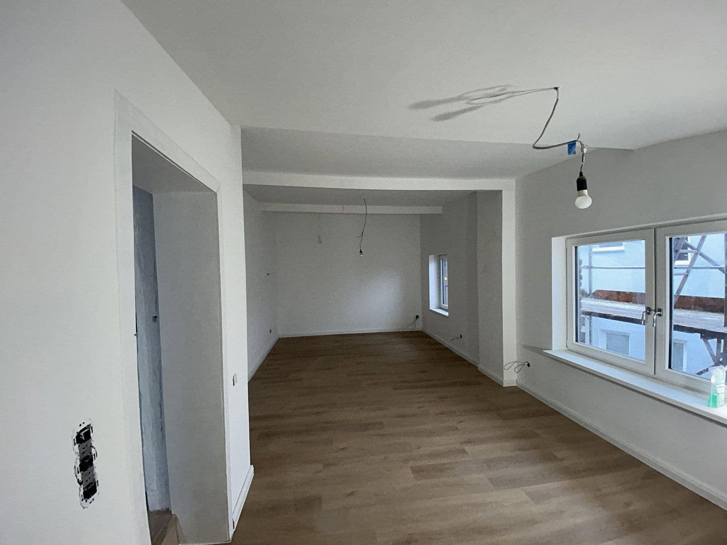Pronájem bytu 3+kk 130 m², Schlutuper Kirchstraße 3, LÜBECK, Šlesvicko-Holštýnsko Pronájem bytu 3+kk 130 m², Schlutuper Kirchstraße 3, LÜBECK, Šlesvicko-Holštýnsko