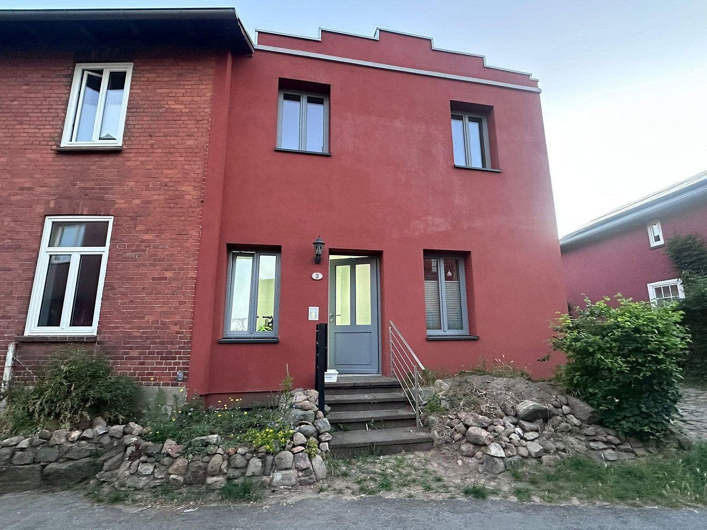 Pronájem bytu 3+kk 130 m², Schlutuper Kirchstraße 3, LÜBECK, Šlesvicko-Holštýnsko Pronájem bytu 3+kk 130 m², Schlutuper Kirchstraße 3, LÜBECK, Šlesvicko-Holštýnsko