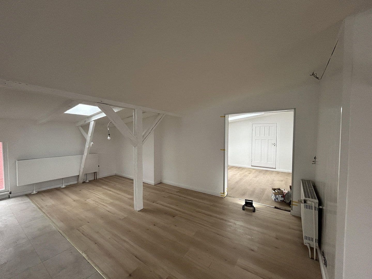 Pronájem bytu 3+kk 130 m², Schlutuper Kirchstraße 3, LÜBECK, Šlesvicko-Holštýnsko Pronájem bytu 3+kk 130 m², Schlutuper Kirchstraße 3, LÜBECK, Šlesvicko-Holštýnsko