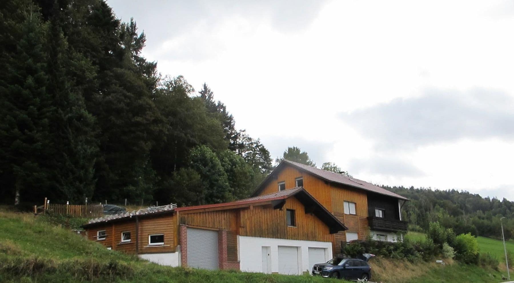 Prodej domu 170 m², pozemek 804 m², Schöfweg, Bavorsko Prodej domu 170 m², pozemek 804 m², Schöfweg, Bavorsko