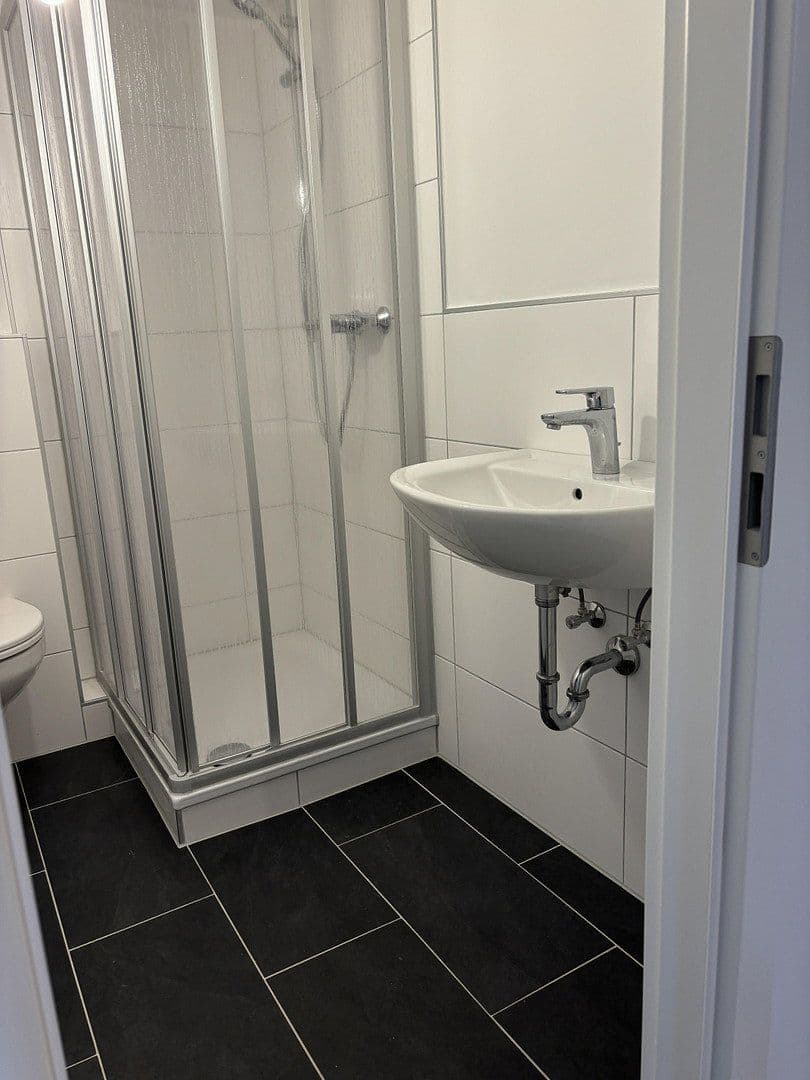 Pronájem bytu 1+1 38 m², Walburgisstr. 7, Dasseldorf, Severní Porýní-Vestfálsko Pronájem bytu 1+1 38 m², Walburgisstr. 7, Dasseldorf, Severní Porýní-Vestfálsko