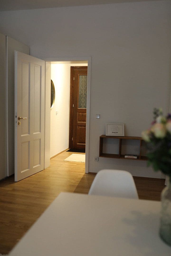 Pronájem bytu 1+1 41 m², Schenkendorfstraße 58, Leipzig, Sasko Pronájem bytu 1+1 41 m², Schenkendorfstraße 58, Leipzig, Sasko