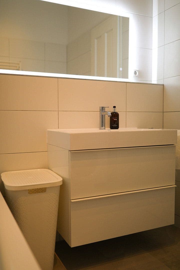 Pronájem bytu 1+1 41 m², Schenkendorfstraße 58, Leipzig, Sasko Pronájem bytu 1+1 41 m², Schenkendorfstraße 58, Leipzig, Sasko
