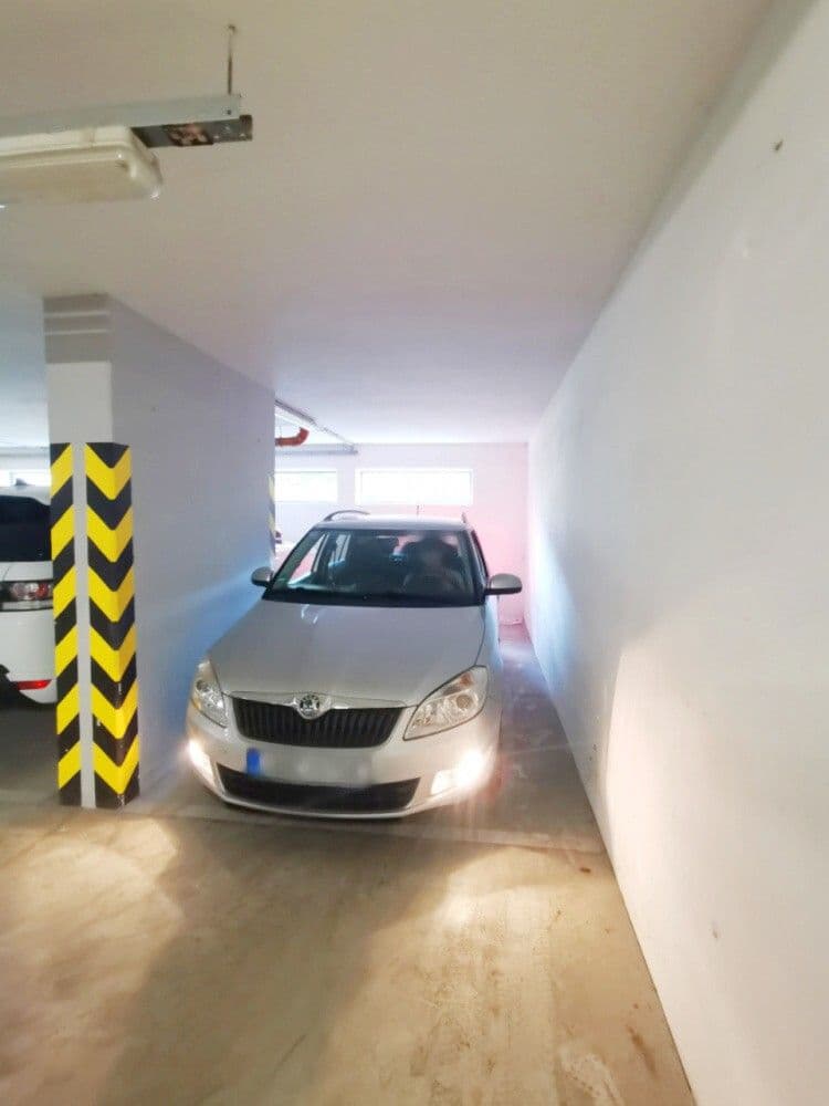 Pronájem garáže 12 m², Křepelčí, Brno, Jihomoravský kraj Pronájem garáže 12 m², Křepelčí, Brno, Jihomoravský kraj