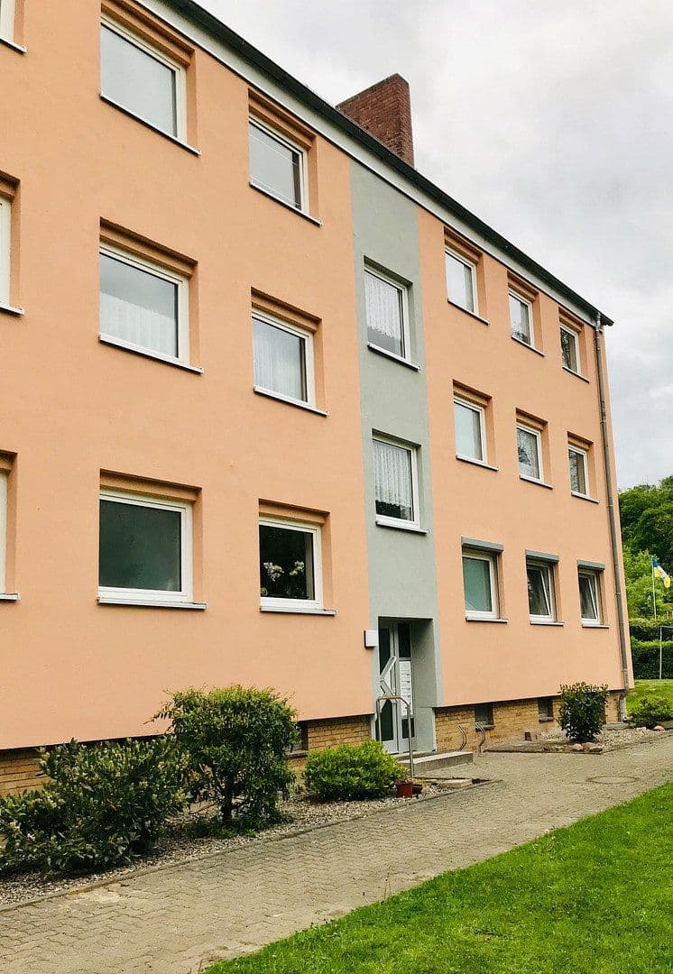 Pronájem bytu 3+1 63 m², Gerhart-Hauptmann-Straße 56, Salzgitter-Thiede, Dolní Sasko Pronájem bytu 3+1 63 m², Gerhart-Hauptmann-Straße 56, Salzgitter-Thiede, Dolní Sasko