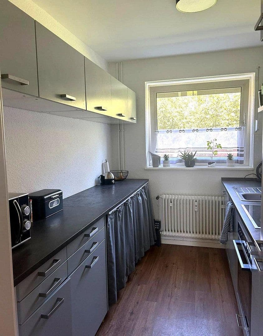 Pronájem bytu 3+1 63 m², Gerhart-Hauptmann-Straße 56, Salzgitter-Thiede, Dolní Sasko Pronájem bytu 3+1 63 m², Gerhart-Hauptmann-Straße 56, Salzgitter-Thiede, Dolní Sasko