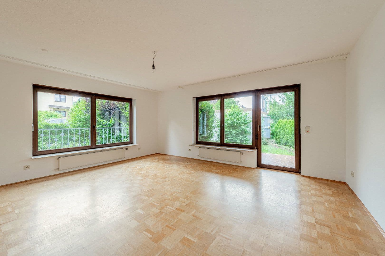 Pronájem bytu 4+kk 132 m², Stuttgart, Bádensko-Württembersko Pronájem bytu 4+kk 132 m², Stuttgart, Bádensko-Württembersko