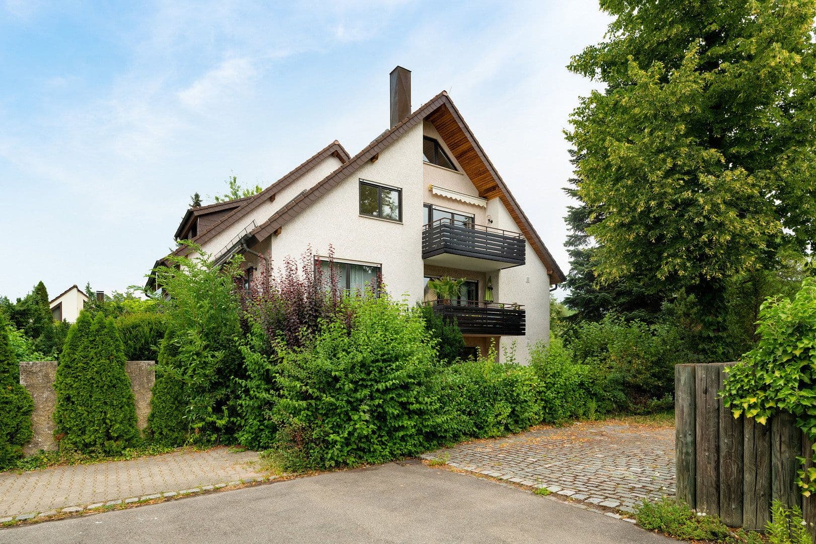 Pronájem bytu 4+kk 132 m², Stuttgart, Bádensko-Württembersko Pronájem bytu 4+kk 132 m², Stuttgart, Bádensko-Württembersko