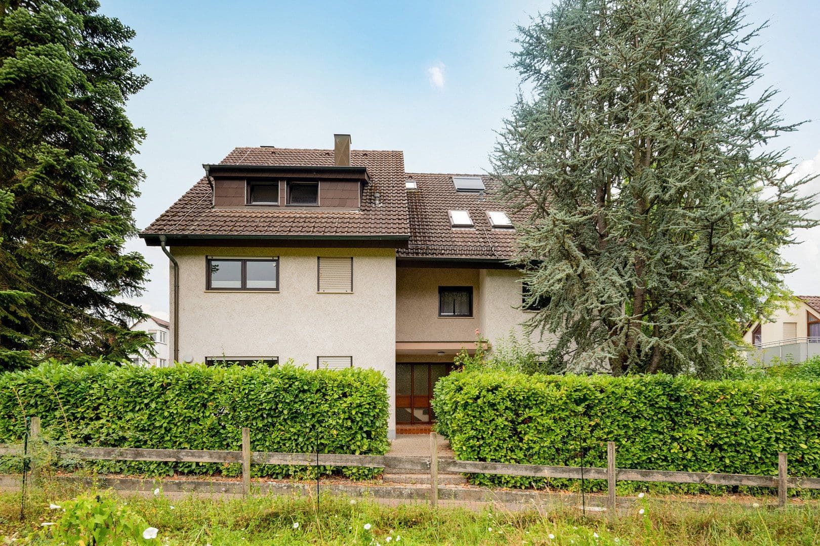 Pronájem bytu 4+kk 132 m², Stuttgart, Bádensko-Württembersko Pronájem bytu 4+kk 132 m², Stuttgart, Bádensko-Württembersko