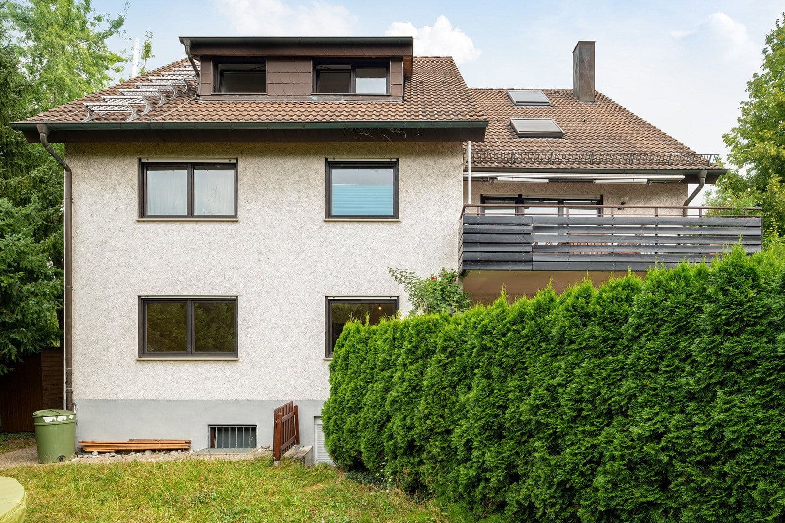 Pronájem bytu 4+kk 132 m², Stuttgart, Bádensko-Württembersko Pronájem bytu 4+kk 132 m², Stuttgart, Bádensko-Württembersko