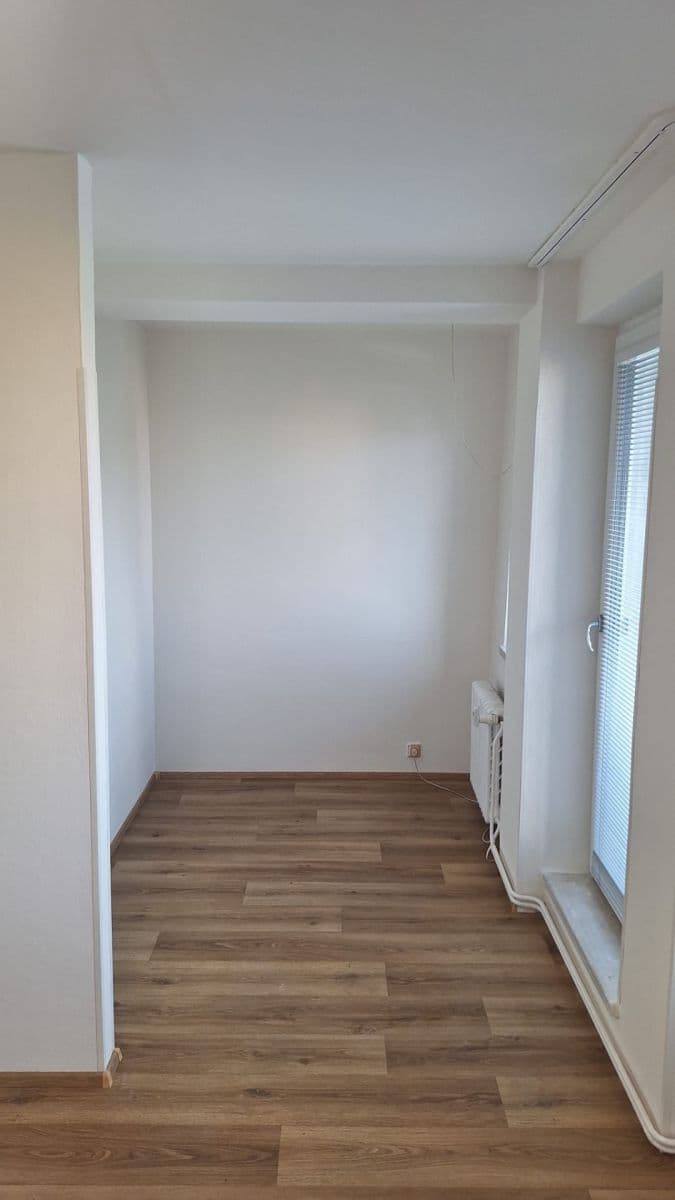 Pronájem bytu 3+kk 77 m², Merhautova, Brno, Jihomoravský kraj Pronájem bytu 3+kk 77 m², Merhautova, Brno, Jihomoravský kraj