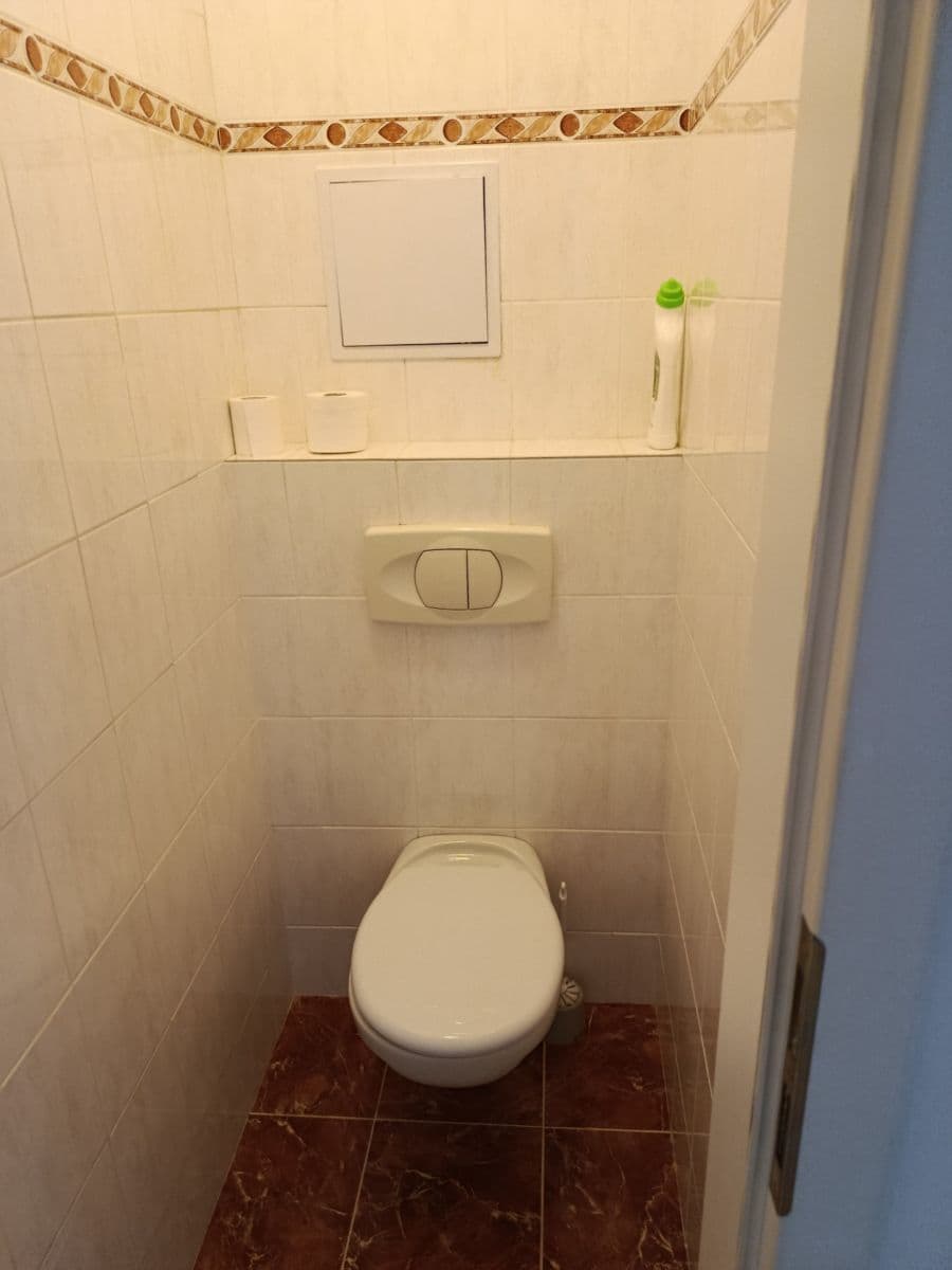 Pronájem bytu 2+kk 38 m², Štúrova, Praha, Praha Pronájem bytu 2+kk 38 m², Štúrova, Praha, Praha