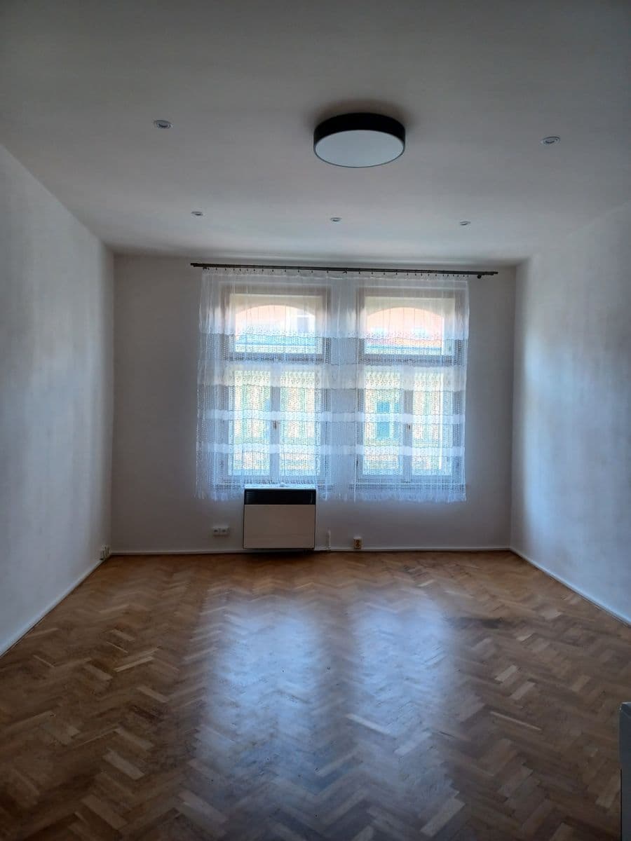 Pronájem bytu 2+kk 48 m², Korunní, Praha, Praha Pronájem bytu 2+kk 48 m², Korunní, Praha, Praha