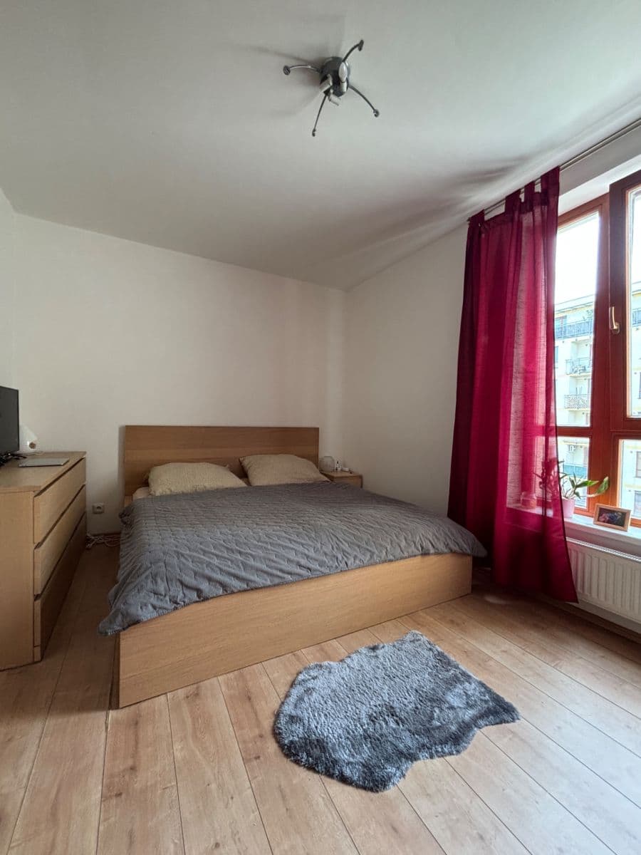 Pronájem bytu 2+kk 48 m², Pod Haltýřem, Praha, Praha Pronájem bytu 2+kk 48 m², Pod Haltýřem, Praha, Praha