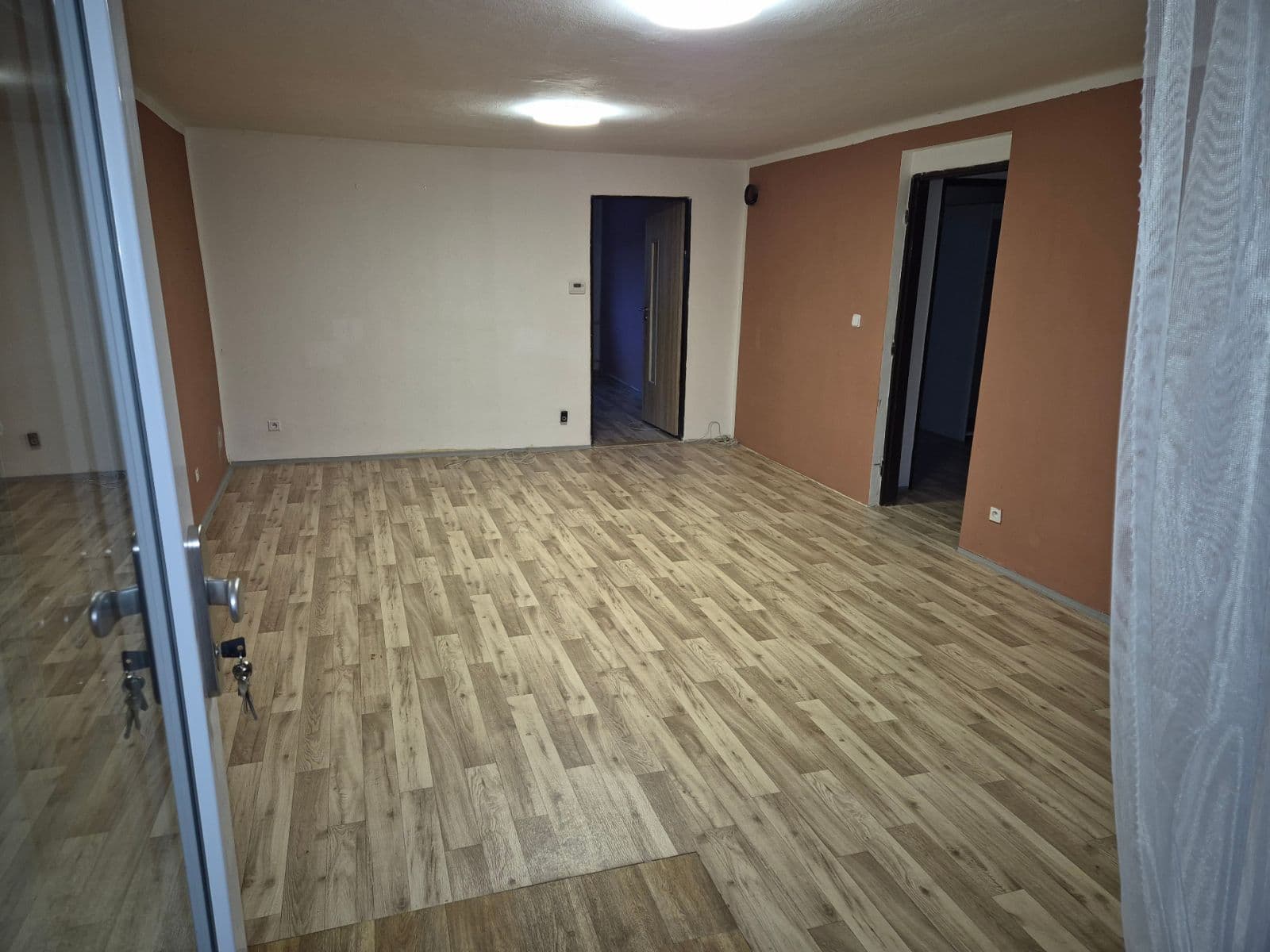 Pronájem bytu 3+1 90 m², Pod Špičákem, Česká Lípa, Liberecký kraj Pronájem bytu 3+1 90 m², Pod Špičákem, Česká Lípa, Liberecký kraj