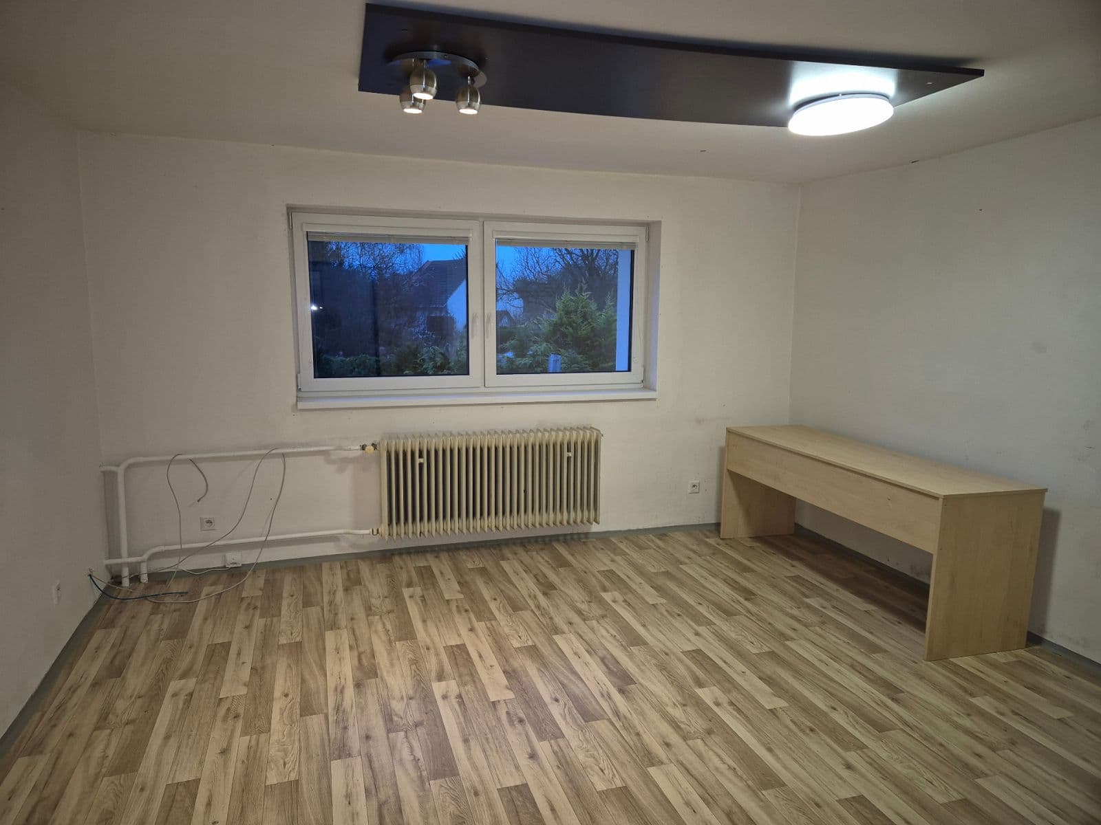 Pronájem bytu 3+1 90 m², Pod Špičákem, Česká Lípa, Liberecký kraj Pronájem bytu 3+1 90 m², Pod Špičákem, Česká Lípa, Liberecký kraj