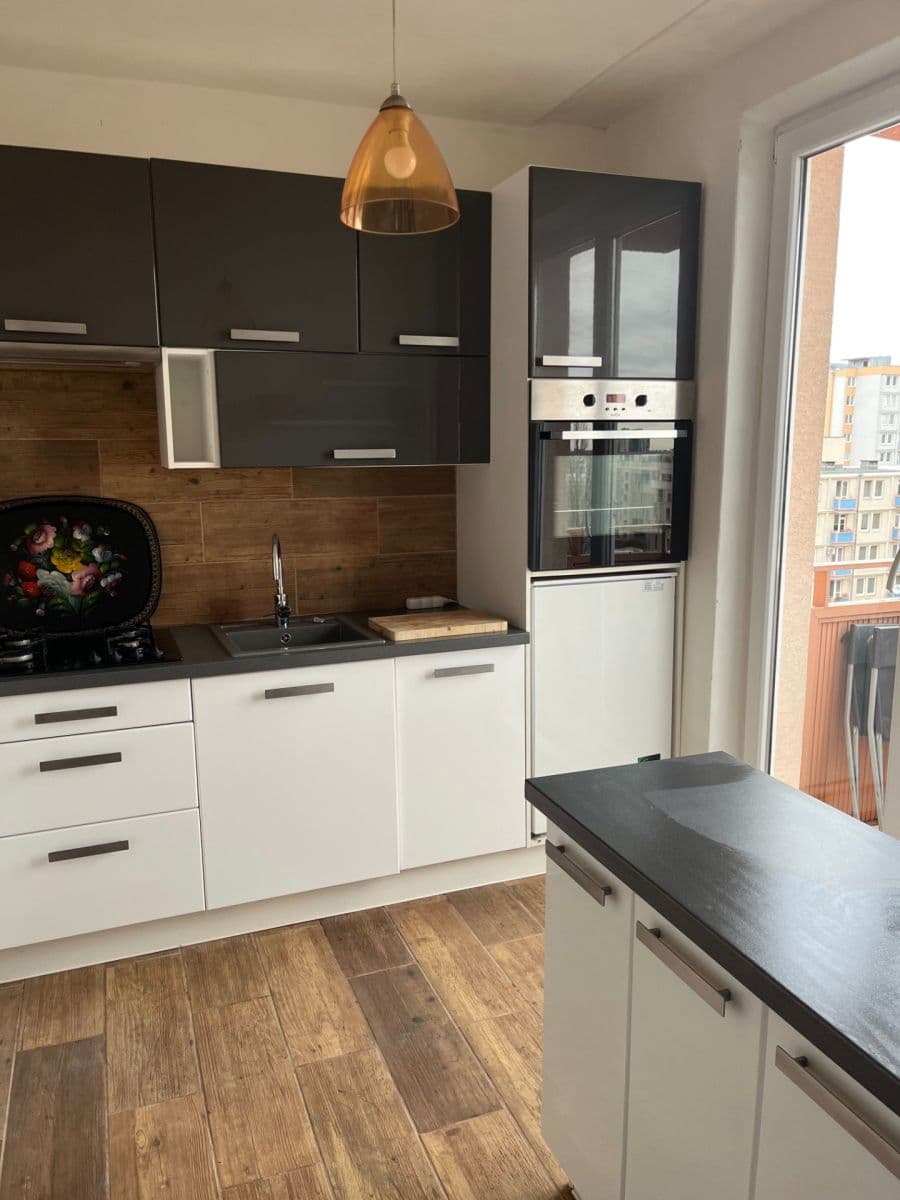 Prodej bytu 3+1 60 m², Račianska, Nové Mesto, Bratislavský kraj Prodej bytu 3+1 60 m², Račianska, Nové Mesto, Bratislavský kraj