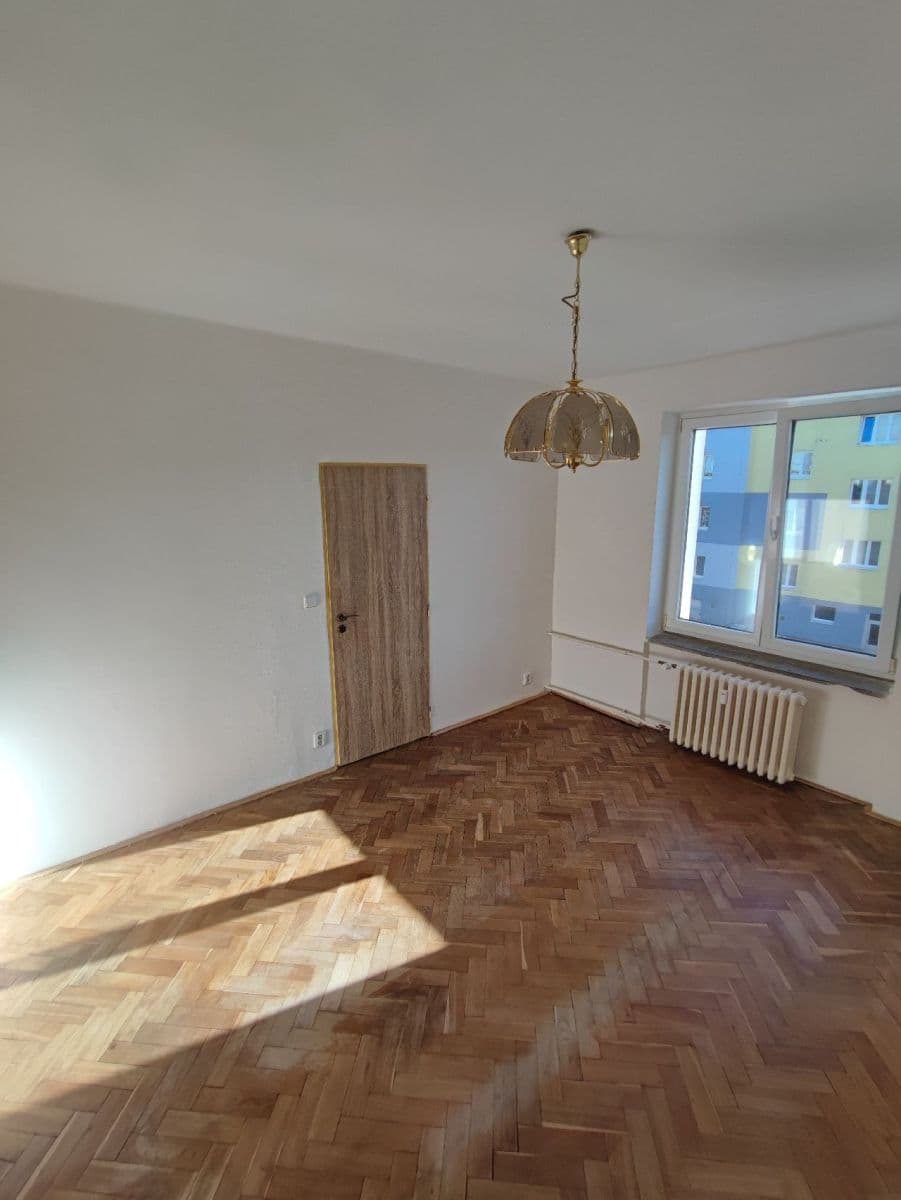 Prodej bytu 2+1 50 m², Skalníkova, Mariánské Lázně, Karlovarský kraj Prodej bytu 2+1 50 m², Skalníkova, Mariánské Lázně, Karlovarský kraj