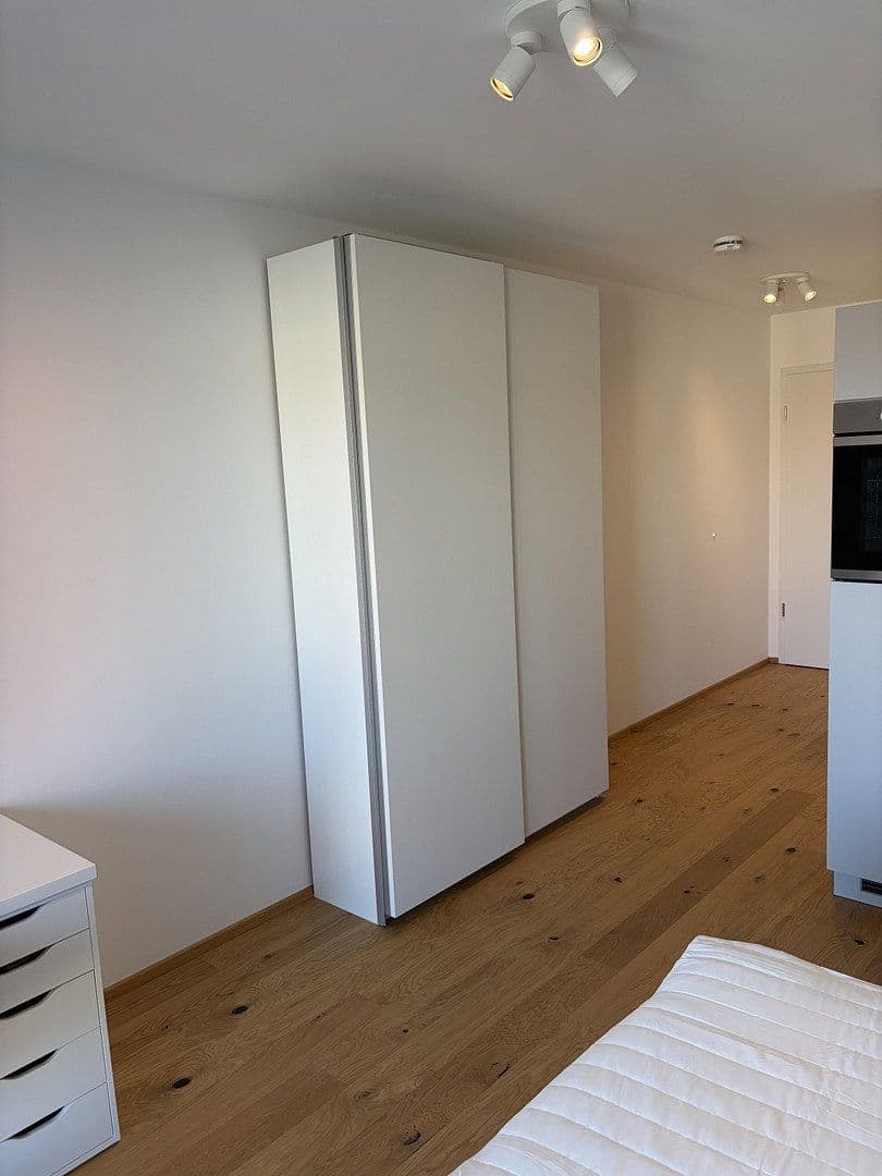 Pronájem bytu 1+1 25 m², Otto-Hahn-Straße 40, Regensburg, Bavorsko Pronájem bytu 1+1 25 m², Otto-Hahn-Straße 40, Regensburg, Bavorsko