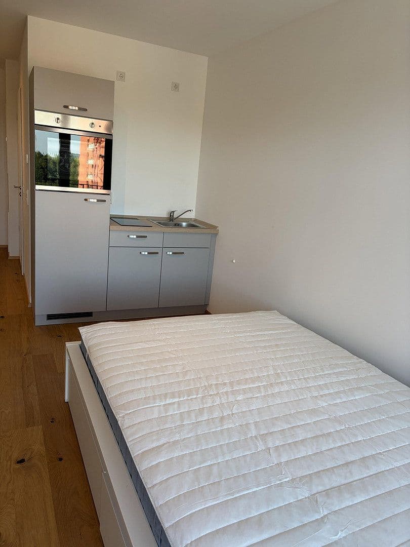 Pronájem bytu 1+1 25 m², Otto-Hahn-Straße 40, Regensburg, Bavorsko Pronájem bytu 1+1 25 m², Otto-Hahn-Straße 40, Regensburg, Bavorsko