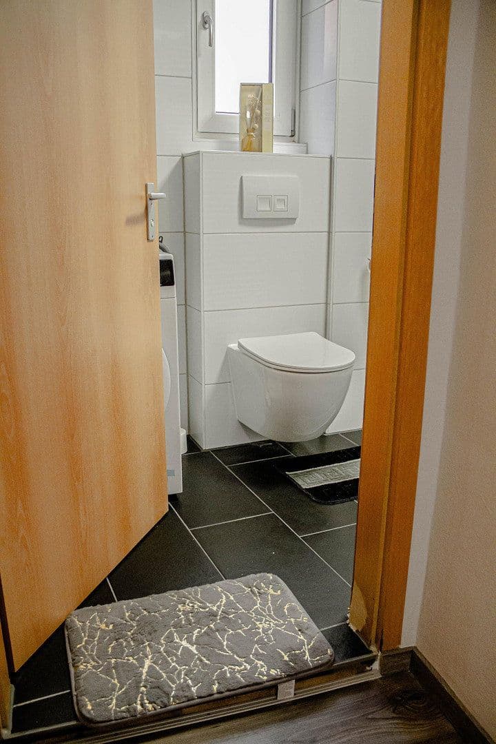 Pronájem bytu 3+1 75 m², König-Wilhelm-Str 62, Ilsfeld, Bádensko-Württembersko Pronájem bytu 3+1 75 m², König-Wilhelm-Str 62, Ilsfeld, Bádensko-Württembersko