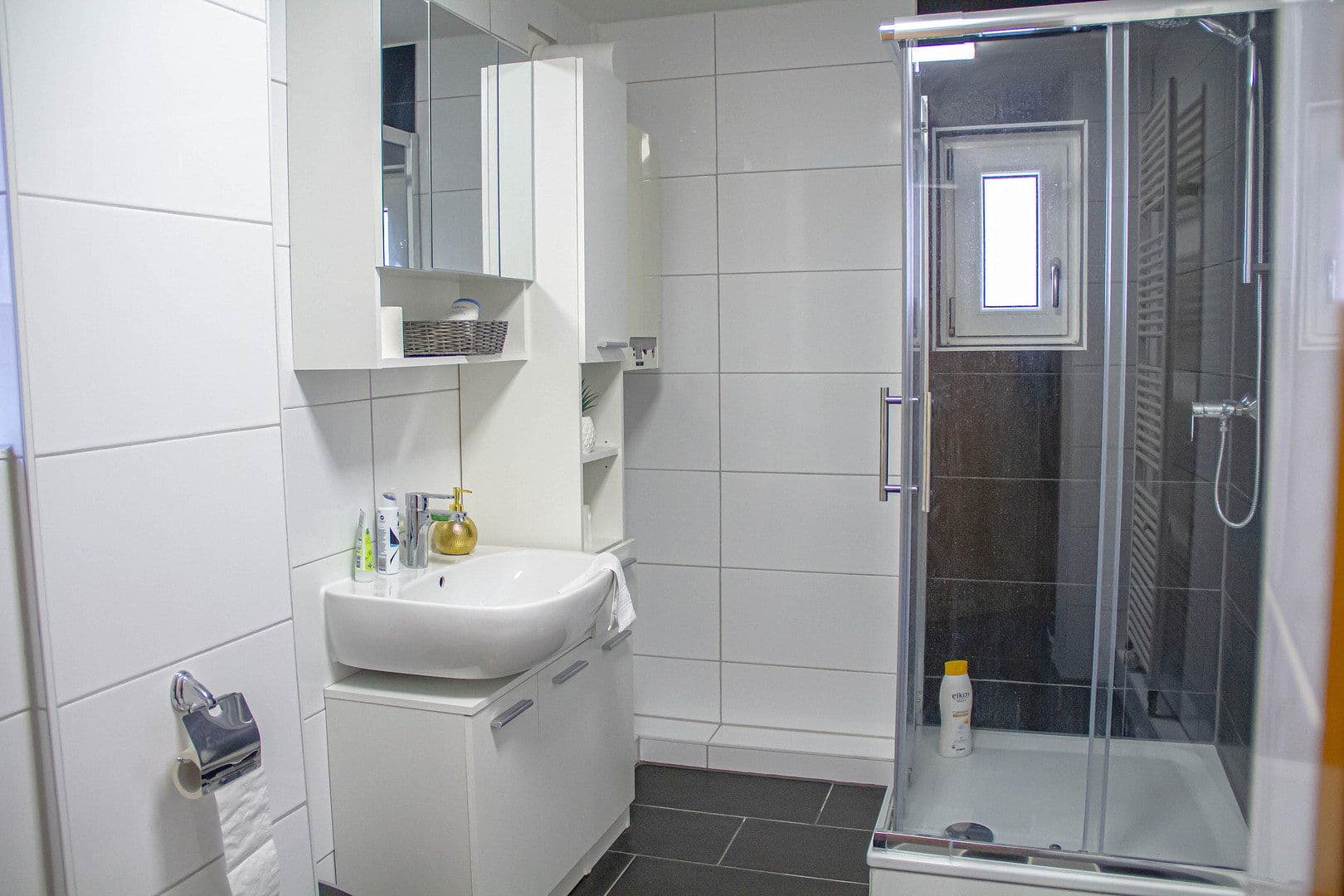 Pronájem bytu 3+1 75 m², König-Wilhelm-Str 62, Ilsfeld, Bádensko-Württembersko Pronájem bytu 3+1 75 m², König-Wilhelm-Str 62, Ilsfeld, Bádensko-Württembersko