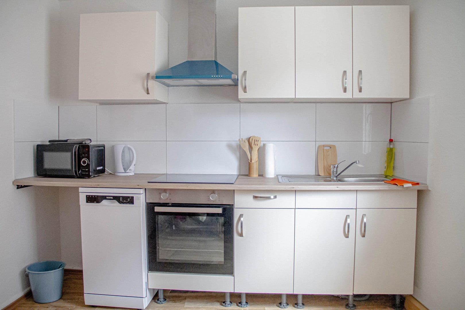 Pronájem bytu 3+1 75 m², König-Wilhelm-Str 62, Ilsfeld, Bádensko-Württembersko Pronájem bytu 3+1 75 m², König-Wilhelm-Str 62, Ilsfeld, Bádensko-Württembersko