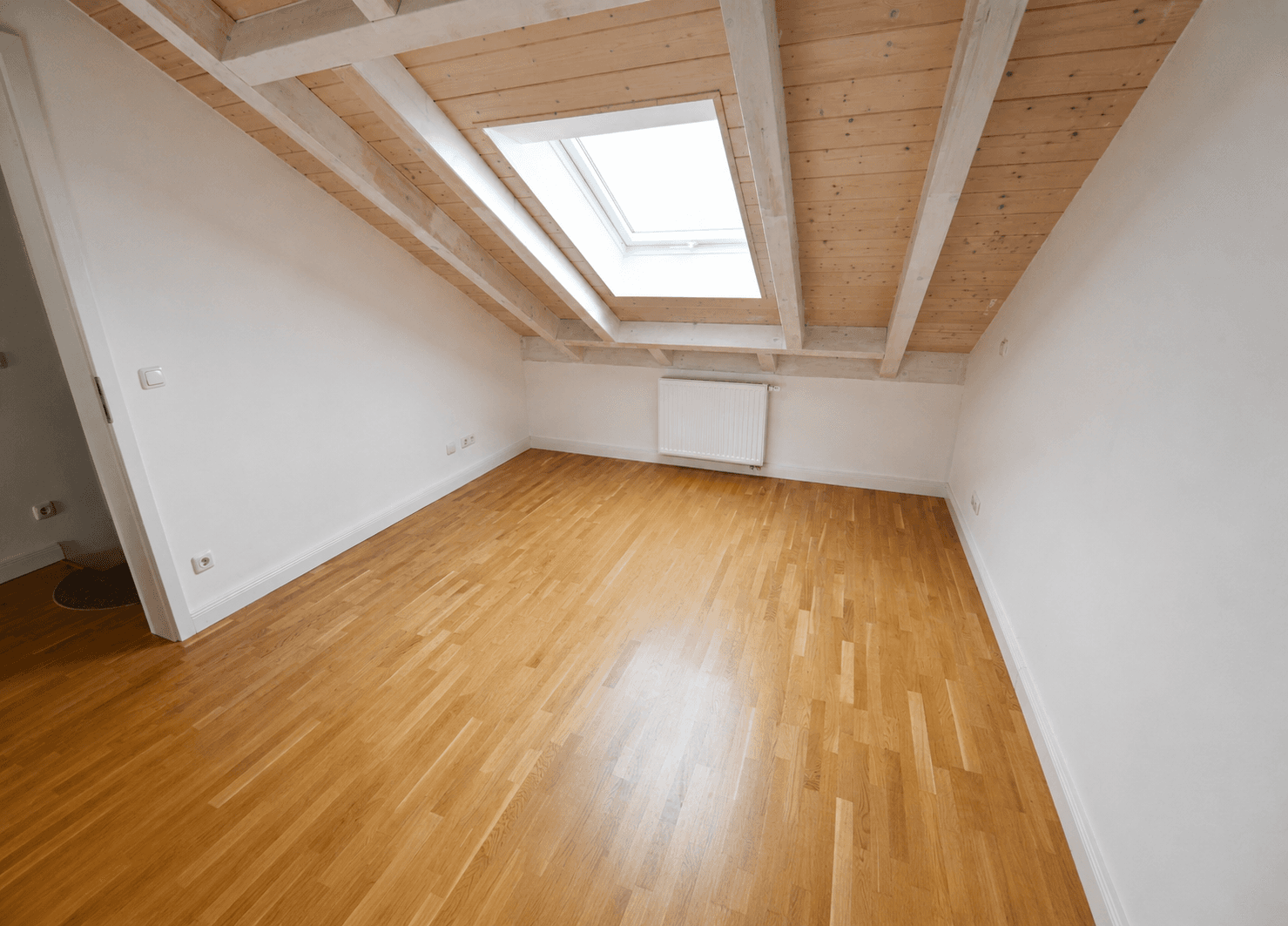 Pronájem bytu 3+1 78 m², Hemau, Bavorsko Pronájem bytu 3+1 78 m², Hemau, Bavorsko