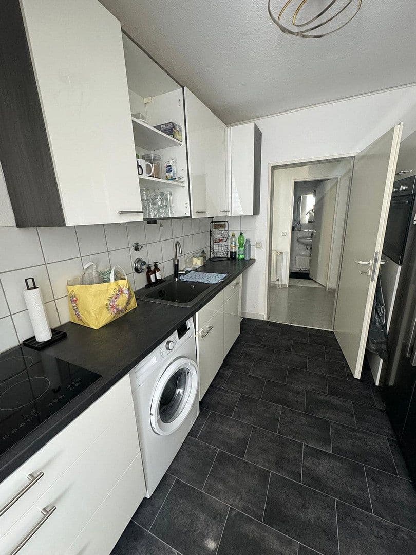 Pronájem bytu 3+kk 87 m², Berliner Straße 55, Niederkassel, Severní Porýní-Vestfálsko Pronájem bytu 3+kk 87 m², Berliner Straße 55, Niederkassel, Severní Porýní-Vestfálsko